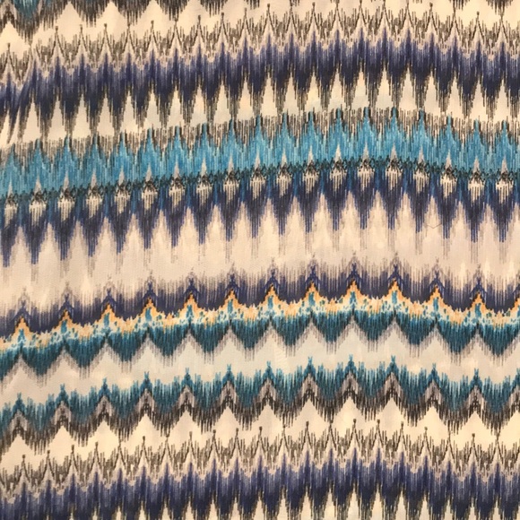 Sheer lightweight tank top - Picture 3 of 6